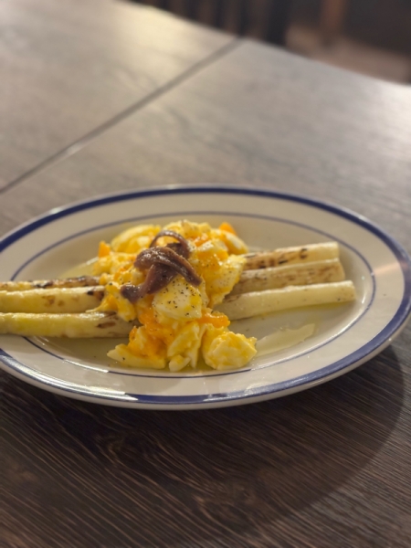 ホワイトアスパラと卵